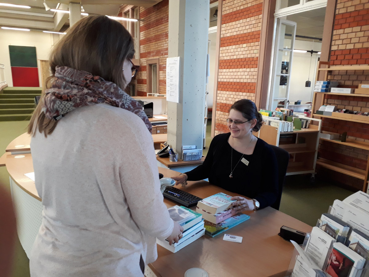 Weinheim: Stadtbibliothek mit 500 Besuchern pro Tag