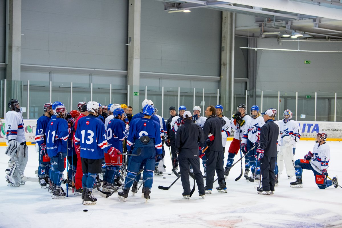 Adler laden zum zweiten Prospect Camp