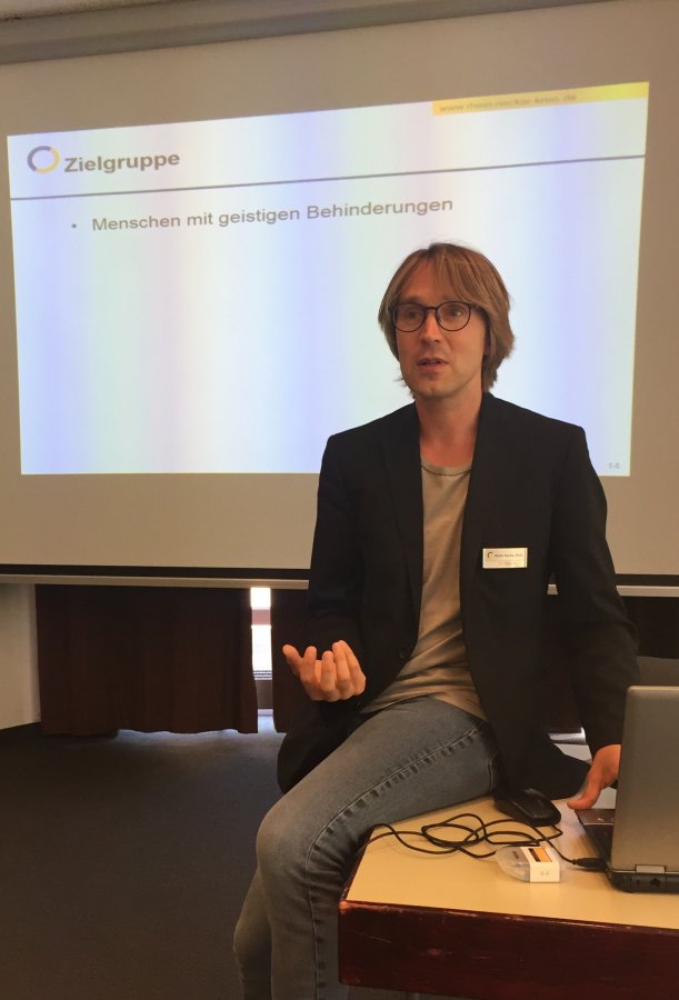 Wenn Dokumente sprechen können: Der kommunale Behindertenbeauftragte des Rhein-Neckar-Kreises, Patrick Alberti, erklärt, warum die digitale Barrierefreiheit so wichtig ist