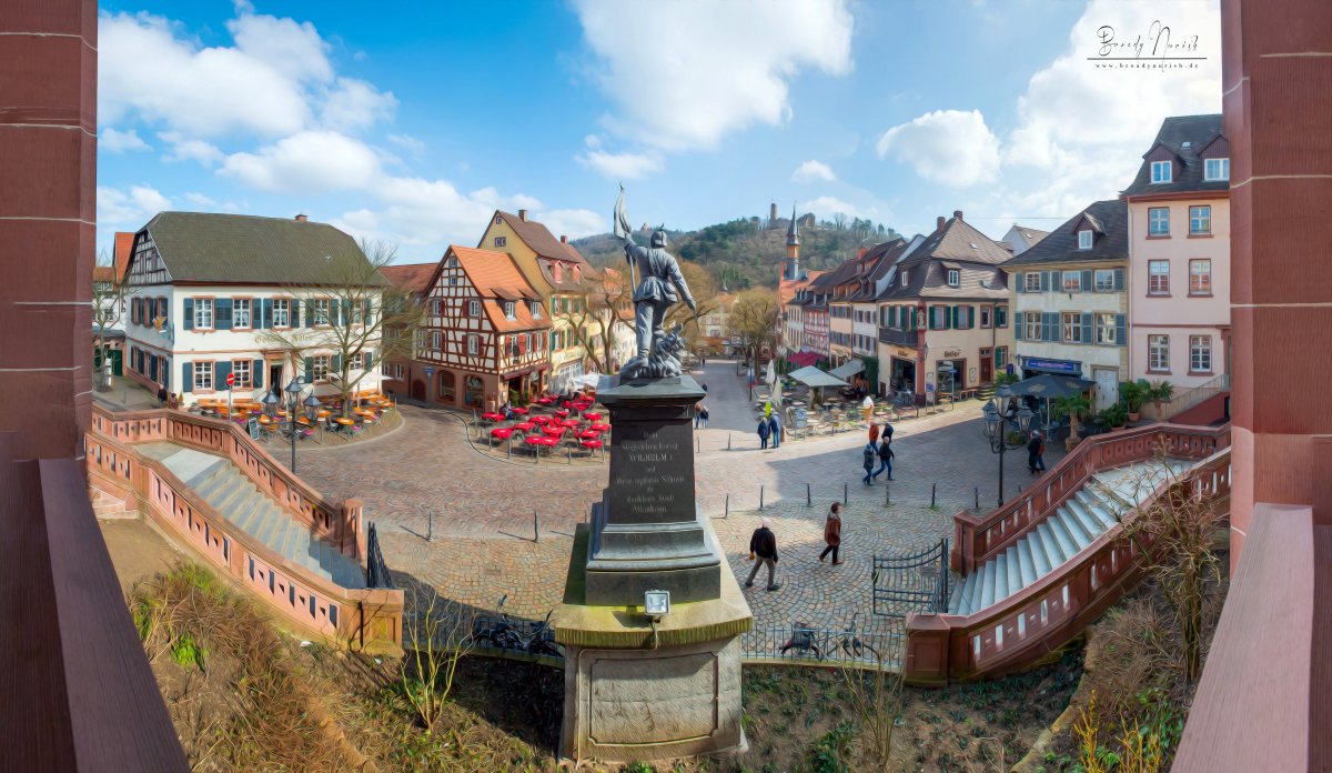 Ein Schwerpunkt des Denkmal-Tages am 8. September liegt an Weinheims Marktplatz: Altes Rathaus, Fürstenzimmer und Ulner Kapelle