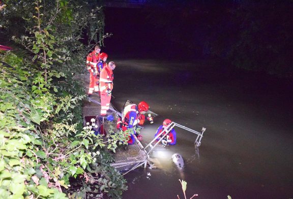 Neckargemünd: Sportboot sank in der Elsenz