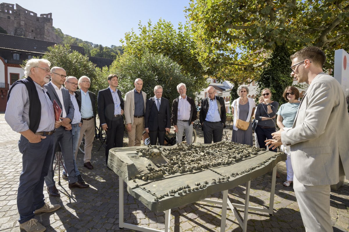 Die Altstadt zum Anfassen: Heidelberg bekommt ein Blindenstadtmodell