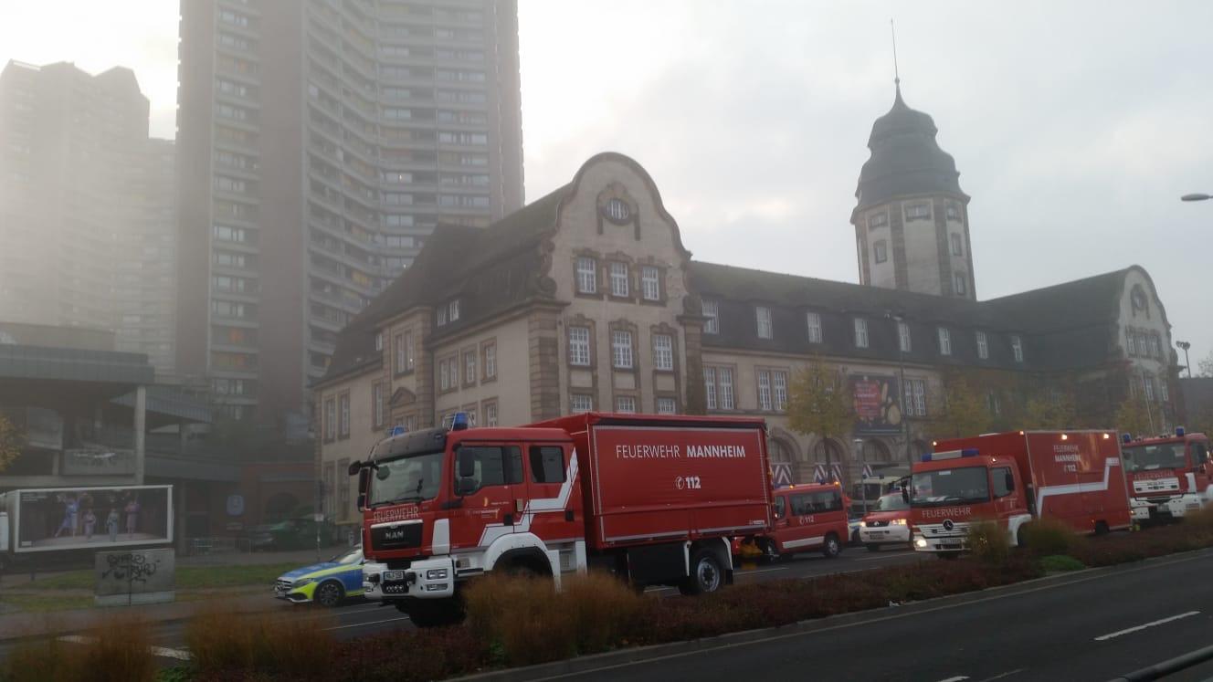 Brand in Hochhaus am Neckarufer