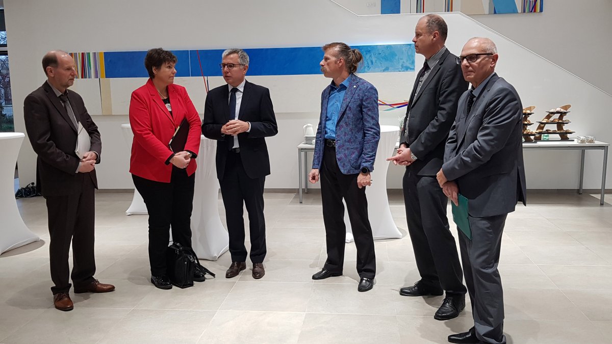 Klimaschutz, Öffentliche Sicherheit und Ordnung, Integration und Gesundheitsversorgung: Regierungspräsidentin Sylvia M. Felder zu Besuch im Rhein-Neckar-Kreis