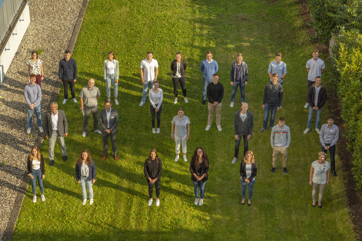 24 junge Menschen haben ihre Ausbildung beim Rhein-Neckar-Kreis begonnen