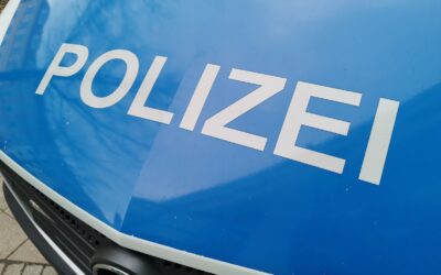 Altlußheim – Unbekannter Verkehrsteilnehmer flüchtet nach Unfall – Zeugen gesucht!