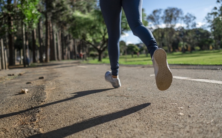 Fitness Ratgeber: Warum ist Joggen am Morgen sinnvoll?