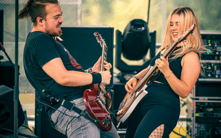 Gute Bekannte und neue junge Bands