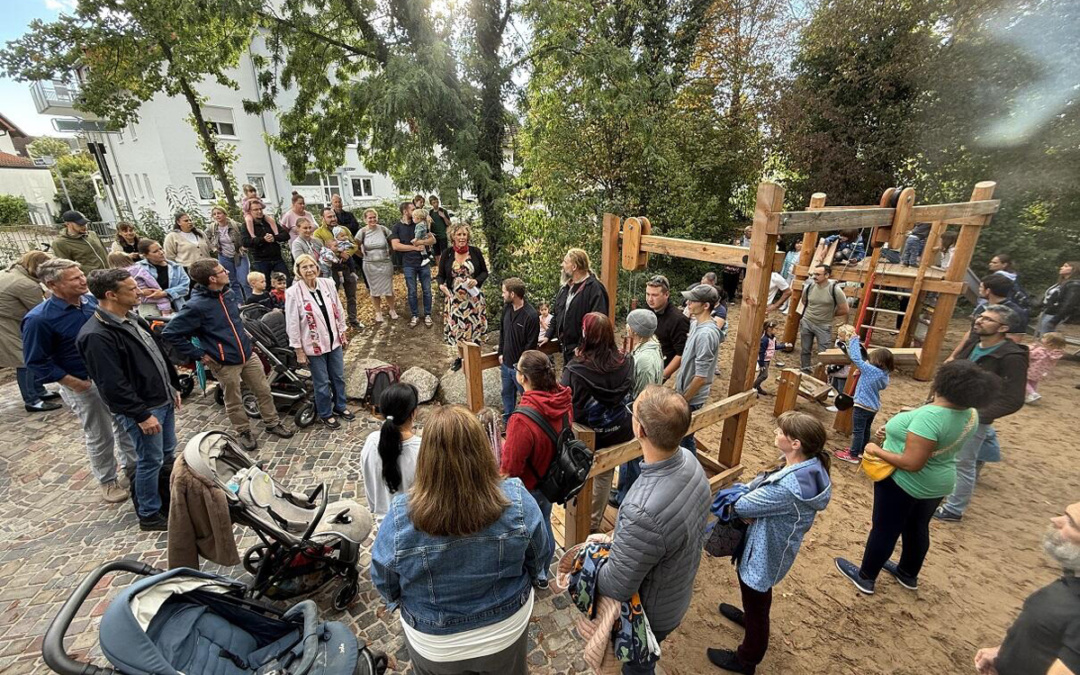 Zwei Spielplätze in Seckenheim erneuert