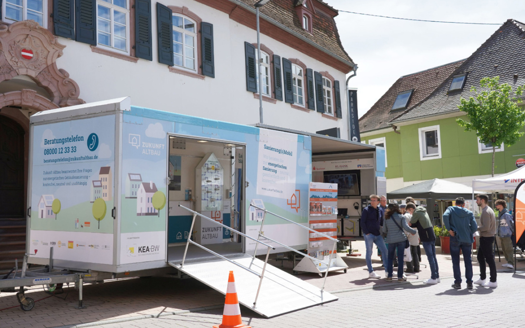 Sanierungsmobil macht Station in Schwetzingen