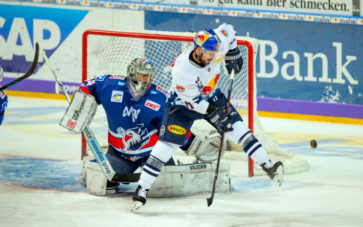 Brooks Macek wird ein Adler